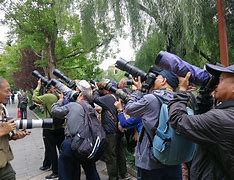 东道主代表团长枪短炮，战无不胜的简单介绍